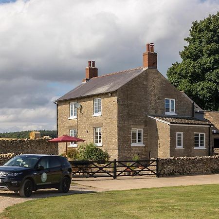 Luxury Farmhouse With Stunning Views And Hot Tub Ebberston Exterior photo