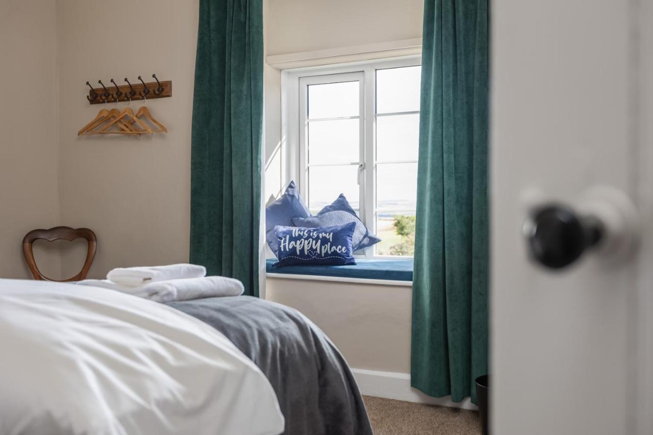 Luxury Farmhouse With Stunning Views And Hot Tub Ebberston Exterior photo